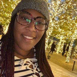 Meet your Posher, Lizamelia